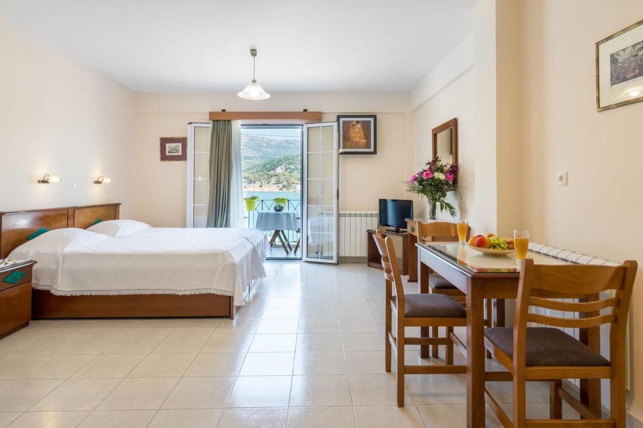 Rouchotas Apartments Argostoli  Exterior foto